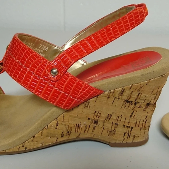 ANNE KLEIN i FLEX CORK, CROCO, SLING BACKSANDAL, ORANGE/RED, GOLD HARDWARE - Picture 5 of 14
